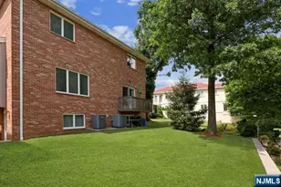 604 Abbott Ave, Ridgefield, NJ 07657 - Photo 19