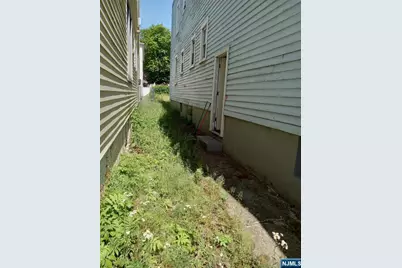 69 Hobson Street, Newark, NJ 07112 - Photo 19