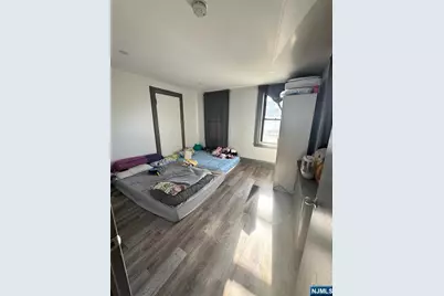 72 Lawrence Street, Hackensack, NJ 07601 - Photo 9