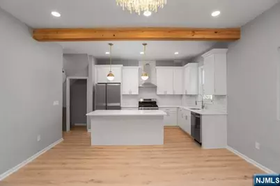 4 Van Houten Avenue, Jersey City, NJ 07305 - Photo 11