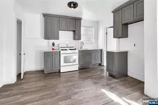 184 Sunset Ave, Newark, NJ 07106 - Photo 15