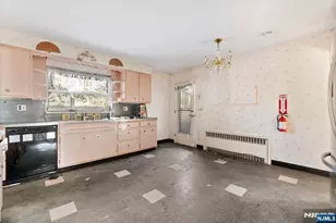 20 Hidden Glen Rd, Upper Saddle River, NJ 07458 - Photo 3