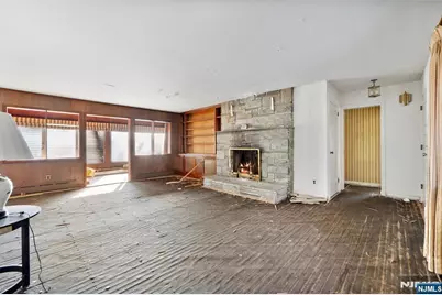 20 Hidden Glen Road, Upper Saddle River, NJ 07458 - Photo 5