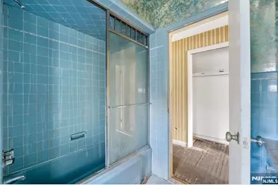 20 Hidden Glen Road, Upper Saddle River, NJ 07458 - Photo 13