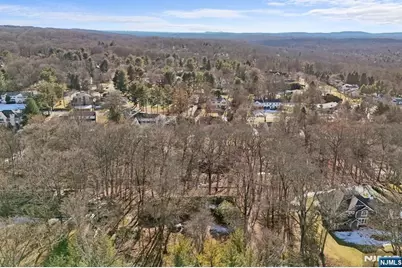 20 Hidden Glen Road, Upper Saddle River, NJ 07458 - Photo 31