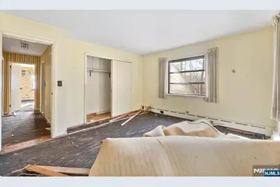 20 Hidden Glen Road, Upper Saddle River, NJ 07458 - Photo 11