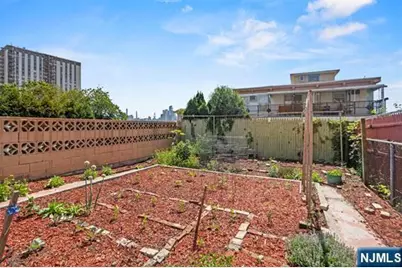 630 Palisade Avenue, Jersey City, NJ 07307 - Photo 23