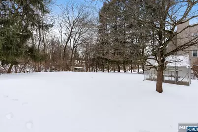 201 Dixon, Dumont, NJ 07628 - Photo 13