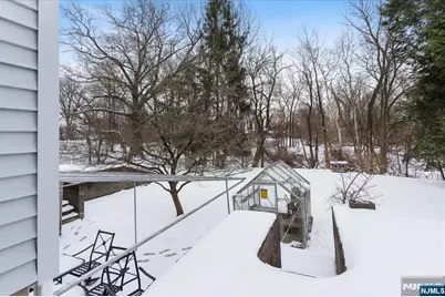 201 Dixon, Dumont, NJ 07628 - Photo 11