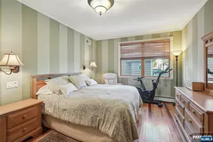 220 Webster Ave, Lyndhurst Township, NJ 07071 - Photo 11