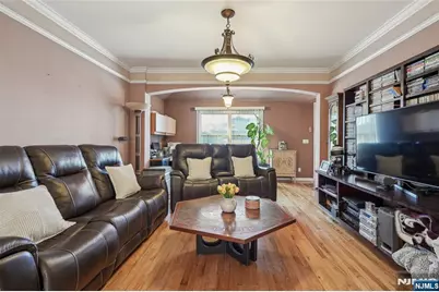 220 Webster Avenue, Lyndhurst Township, NJ 07071 - Photo 9