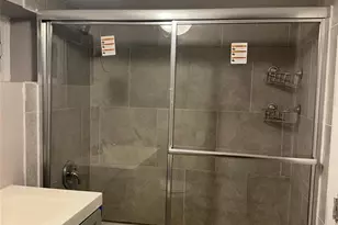 1041 Hunterdon St, Newark, NJ 07112 - Photo 23