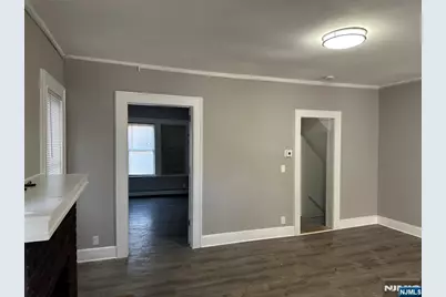 1041 Hunterdon Street, Newark, NJ 07112 - Photo 3
