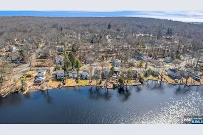 119 Lake Shore Drive, West Milford, NJ 07421 - Photo 41