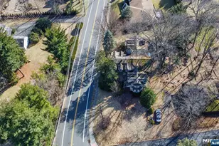 400 Goffle Hill Rd, Hawthorne, NJ 07506 - Photo 11