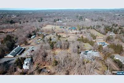 98 E Saddle River Road, Saddle River, NJ 07458 - Photo 19