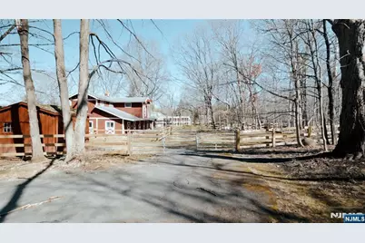 98 E Saddle River Road, Saddle River, NJ 07458 - Photo 17