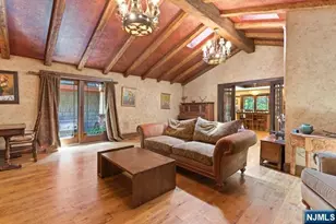 12 Alcott Rd, Mahwah, NJ 07430 - Photo 5