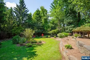 12 Alcott Rd, Mahwah, NJ 07430 - Photo 37