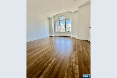 795 Fairview Lane, Cliffside Park, NJ 07010 - Photo 17