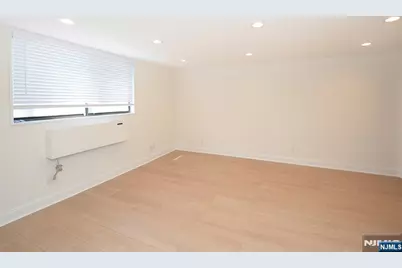 235 Prospect Avenue 2 / Le #2 / LE, Hackensack, NJ 07601 - Photo 7