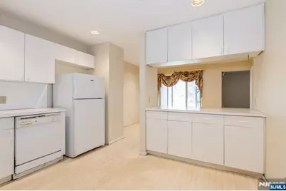 54 Paris Circle 1954 #1954, West Orange Township, NJ 07052 - Photo 15