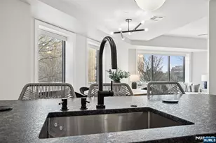 48 Park St, Montclair, NJ 07042 - Photo 15