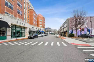 48 Park St, Montclair, NJ 07042 - Photo 33