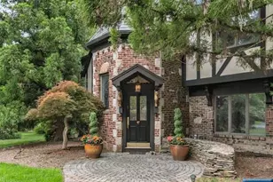 325 Fern Dell St, Upper Saddle River, NJ 07458 - Photo 3