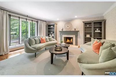 103 Macintyre Lane, Allendale, NJ 07401 - Photo 5