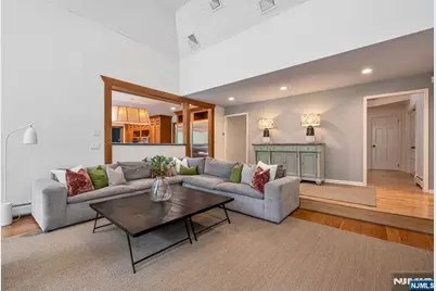 103 Macintyre Lane, Allendale, NJ 07401 - Photo 9