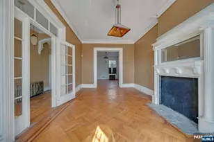 589 Martin Luther Kng Jr Blvd, Newark, NJ 07102 - Photo 3