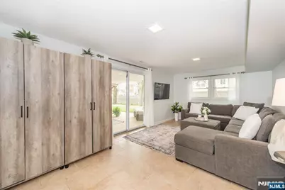 131 Horseneck Road, Fairfield, NJ 07004 - Photo 15