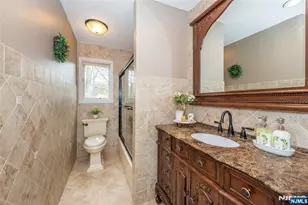 131 Horseneck Rd, Fairfield, NJ 07004 - Photo 13