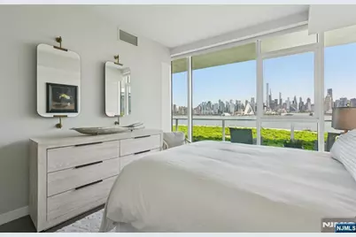 800 Ave At Port Imperial Boulevard 305 #305, Weehawken, NJ 07086 - Photo 17