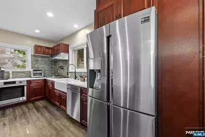 274 Milford Avenue, New Milford, NJ 07646 - Photo 13