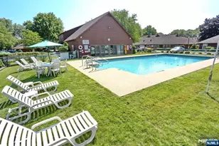 16-3 Tamaron Dr, Waldwick, NJ 07463 - Photo 17