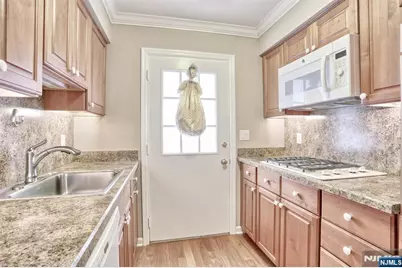 16-3 Tamaron Drive, Waldwick, NJ 07463 - Photo 9