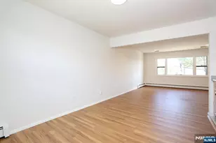 444 Washington Pl, Hasbrouck Heights, NJ 07604 - Photo 15