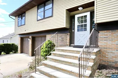 444 Washington Place, Hasbrouck Heights, NJ 07604 - Photo 3