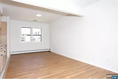 444 Washington Place, Hasbrouck Heights, NJ 07604 - Photo 13