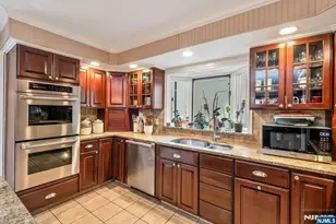 1115 Buckingham Rd, Fort Lee, NJ 07024 - Photo 17