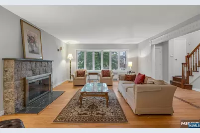 1082 Palisade Avenue, Fort Lee, NJ 07024 - Photo 5