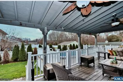 8 Winfield Court, Fairfield, NJ 07004 - Photo 15
