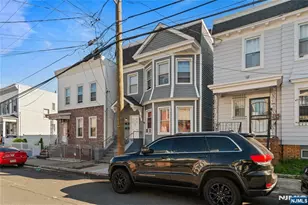 36 Arverne Terrace, Irvington, NJ 07111 - Photo 3