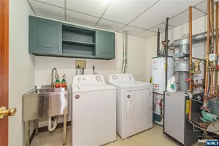 36 Bellows Ln, Montville Township, NJ 07082 - Photo 31