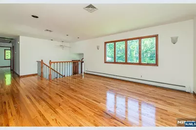 36 Bellows Lane, Montville Township, NJ 07082 - Photo 3