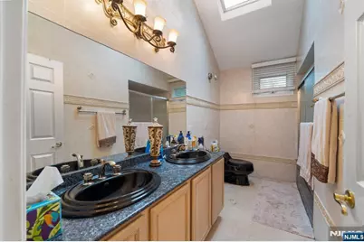 162 Split Rock Road, Paramus, NJ 07652 - Photo 21