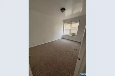 133 Maple Avenue 204 #204, East Orange, NJ 07017 - Photo 5