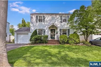 101 Hillcrest Drive, Dumont, NJ 07628 - Photo 1